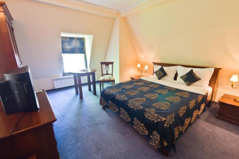 Hotel Vila Royal Bacău Zewnętrze zdjęcie